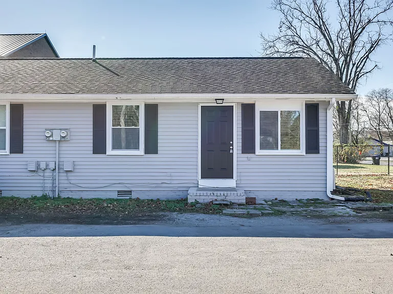 1014 Gunnerson Ave #D — Photo 1