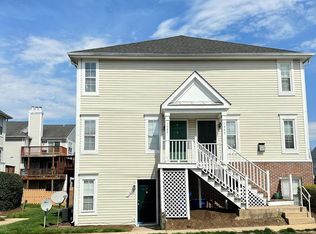 7983 Calvary Ct, Manassas, VA 20109