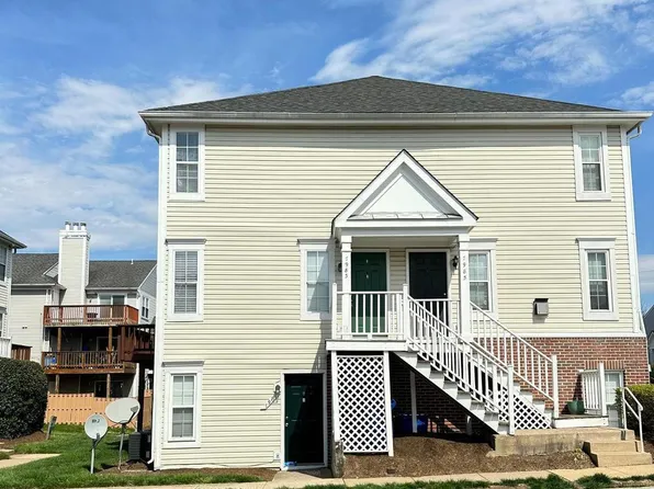 7983 Calvary Ct, Manassas, VA 20109