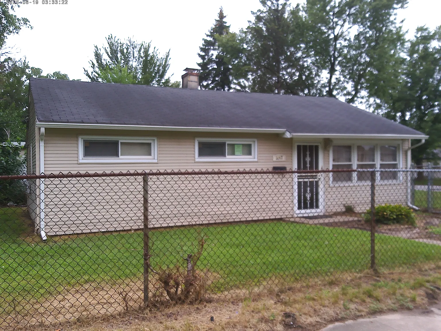 1147 E 146th St photo 1
