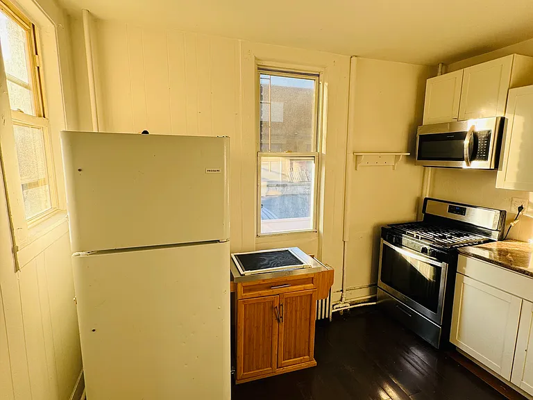 32 N Hamilton St #2 — Photo 8