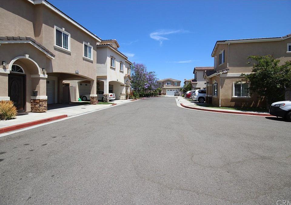 1st image of 10703 Lauren Cir