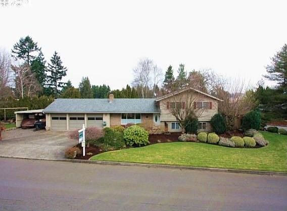1st image of 8012 NW Old Orchard Dr