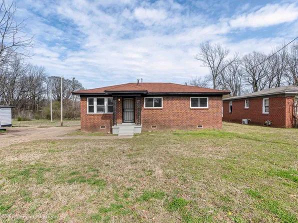 74 W Falls Rd, Memphis, TN 38109