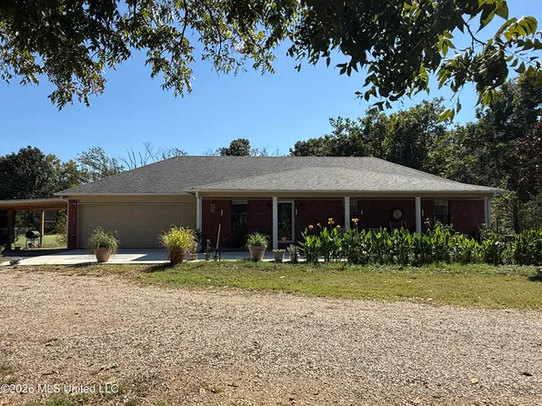 102 Tyson Rd, Byhalia, MS 38611
