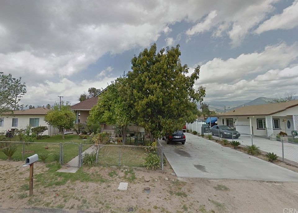 1st image of 25210 E 4th St
