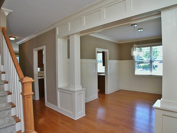 3rd image of 278 Mission Oak Dr