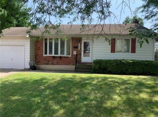 2035 Drury Ln, Bethlehem, PA 18018