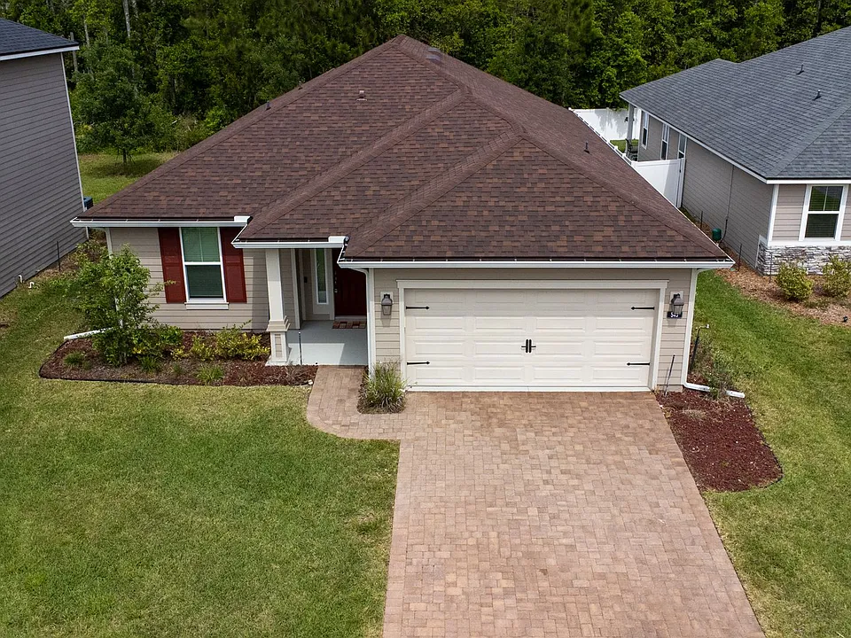543 Aventurine Ave