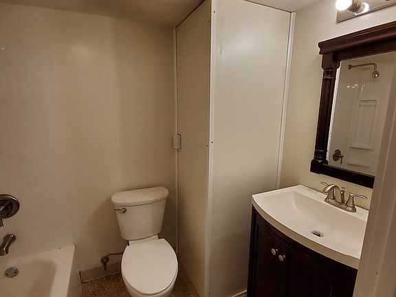 5th image of 419 N Constable Dr