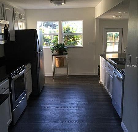 3rd image of 117 W Strickland St