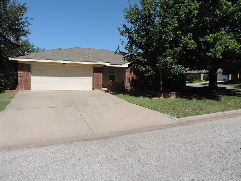 1st image of 7341 Janna Dr