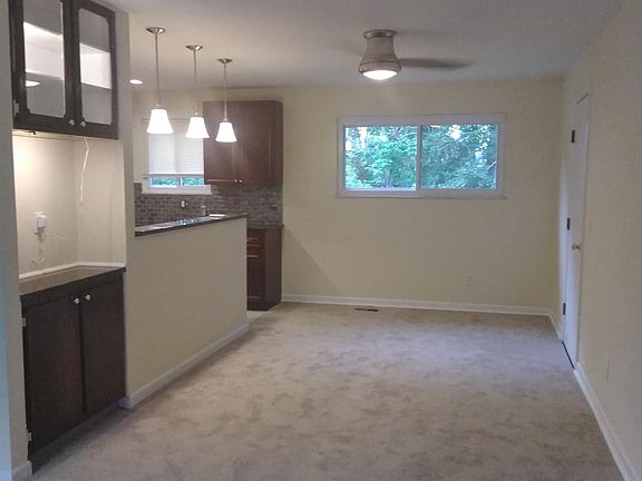 3rd image of 1622 Newbrook Dr