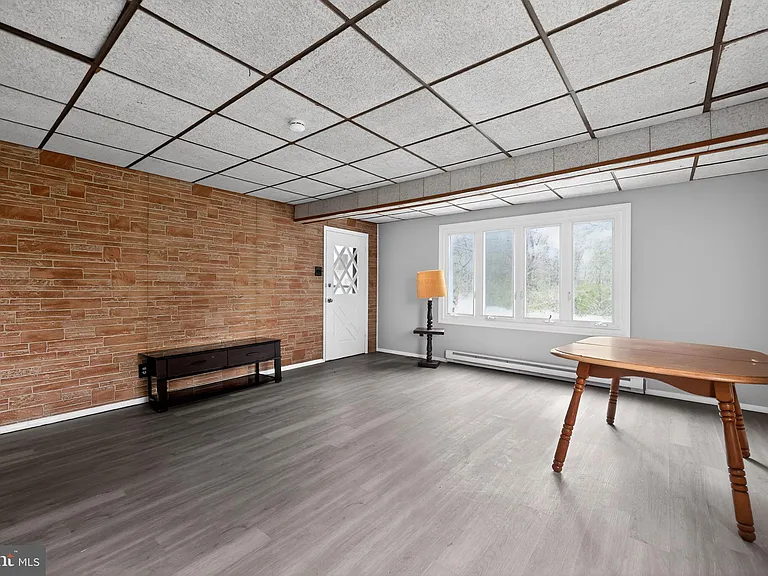 4225 Walsh Ave — Photo 5