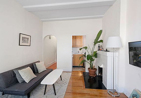 4th image of 53 Morton St #4L