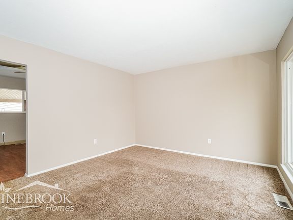 2nd image of 5080 Gunston Dr
