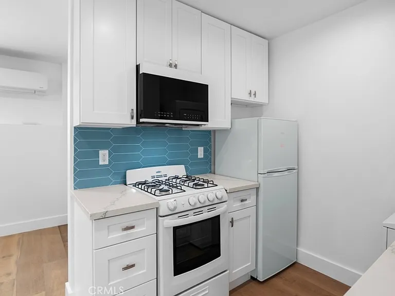 423 Iris Ave #C — Photo 13