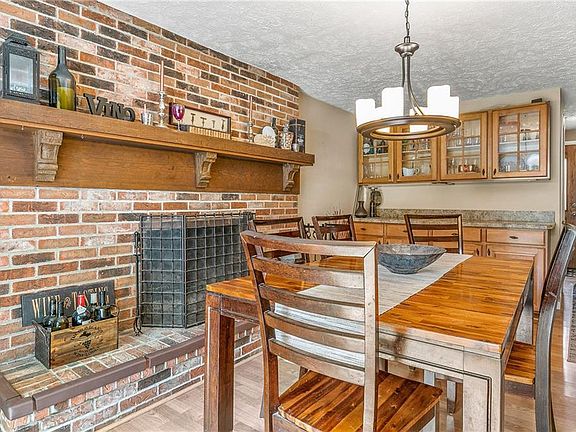 5th image of 8001 Aileen Dr
