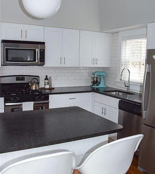 115 Cherry St #A — Photo 12