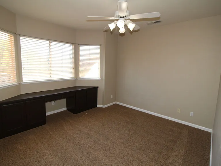 2542 E Omaha Ave — Photo 18