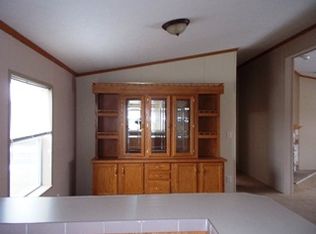 33221 Grove Ct, Lenox, MI