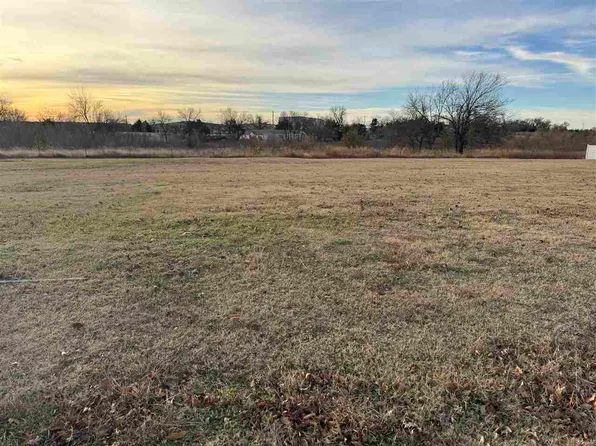 1404 Coffey Dr, Perry, OK 73077