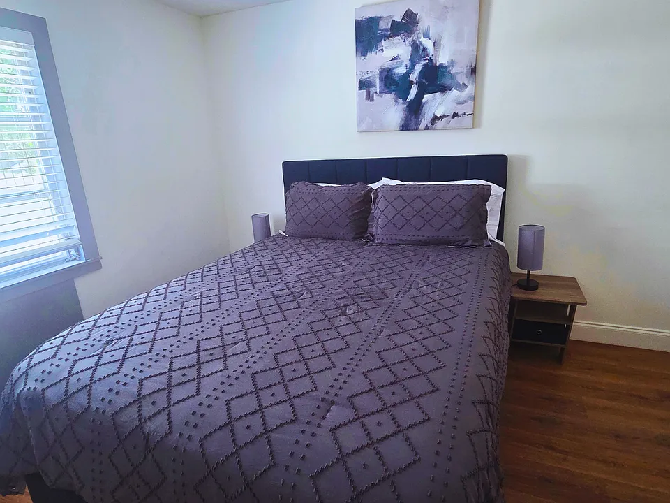 204 Longfellow Blvd #9