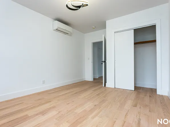 98 Moore Street image 1 of 13