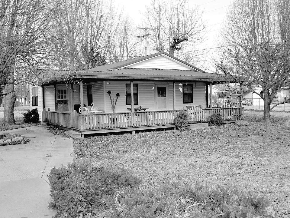 2nd image of 1410 Overdene St