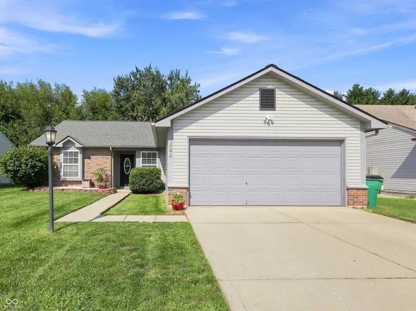 444 E Pine Ridge Dr, Westfield, IN 46074