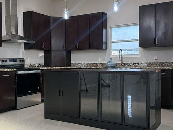 5th image of 2811 Lavanda Dr