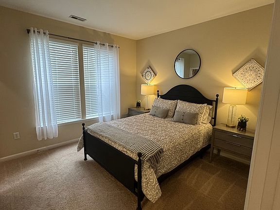 4th image of 3918 Breezeport Way