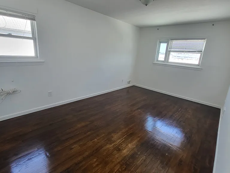 742 Havemeyer Ave — Photo 10