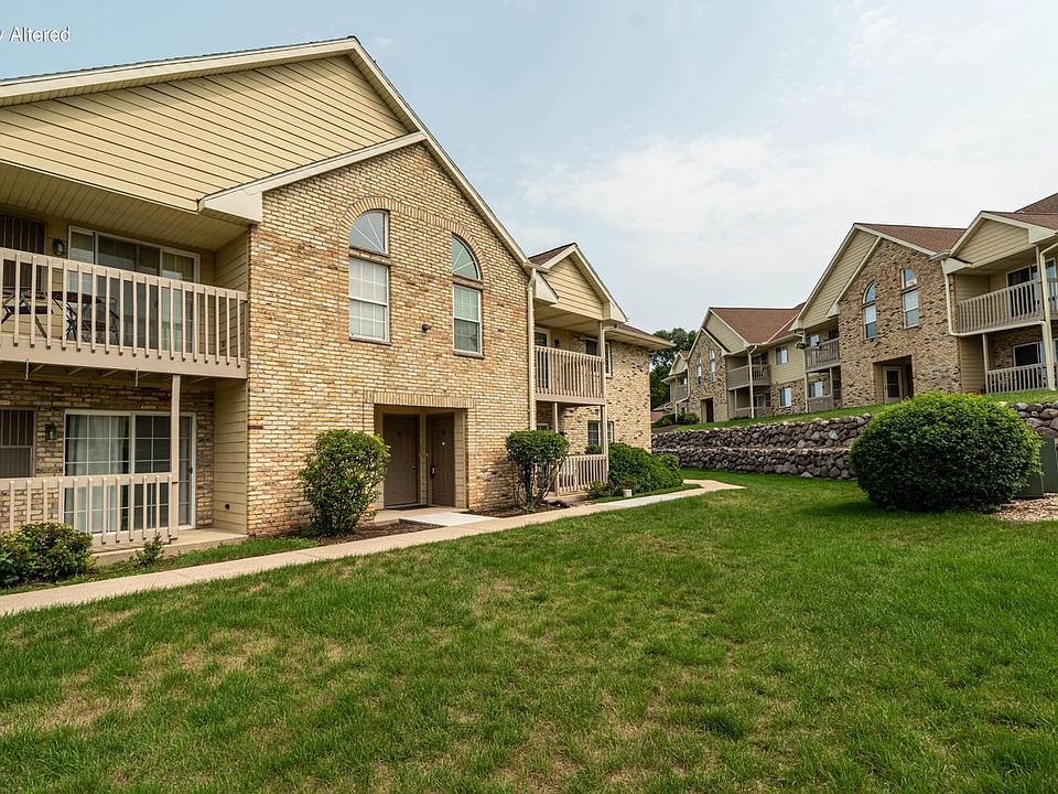 1st image of 4887 Easy STREET #16