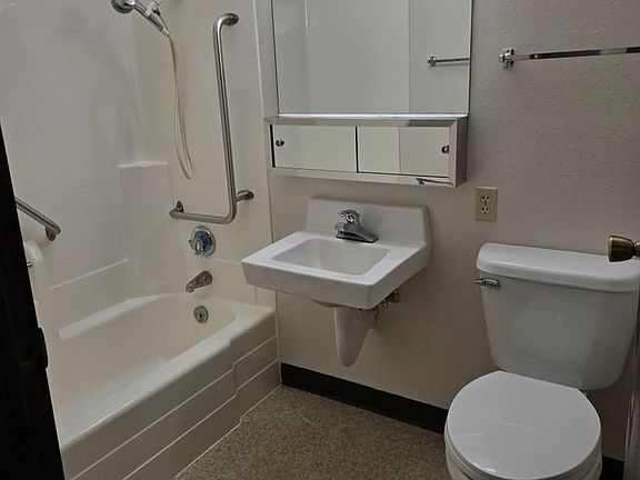 5th image of 272 Madison St #4