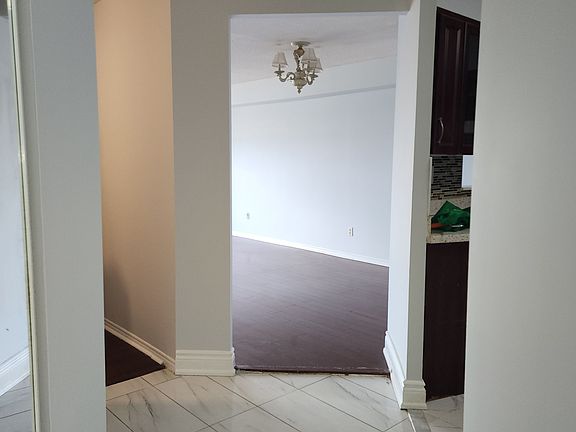 5th image of 410 McLevin Ave #1101