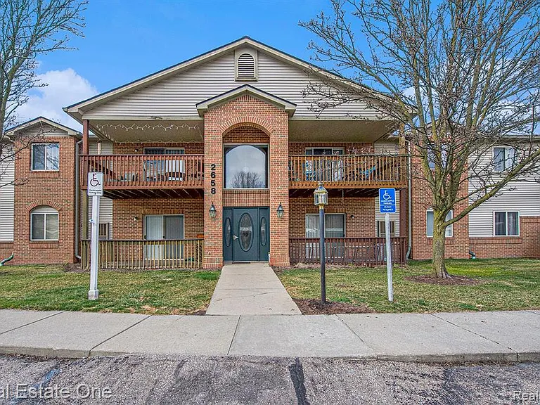2658 Stadium View Dr #7 — Photo 1