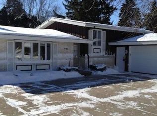 655 Austin Rd, Burlington, WI 53105