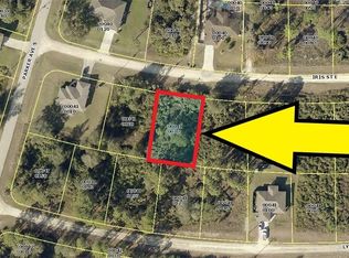 1030 Iris St, Lehigh Acres, FL 33974