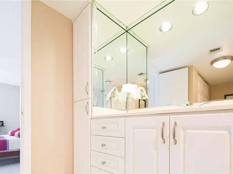 20379 W Country Club Dr #638 — Photo 8