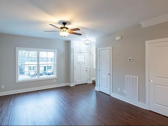 2nd image of 2420 Woodale Ln