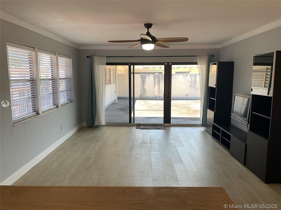 1st image of 2930 Day Ave Penthouse 1N