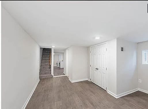 3rd image of 215 W 27th St #1