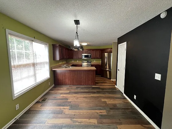 450 Winding Bluff Way — Photo 5