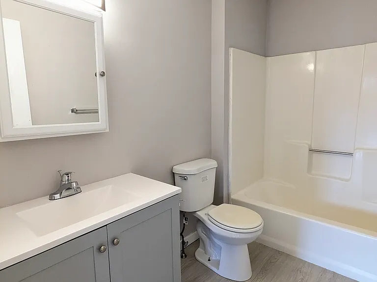 1358 Meriden Rd #15 — Photo 8