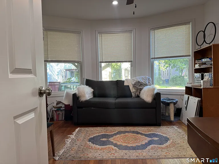 140 Foster St #1 — Photo 8
