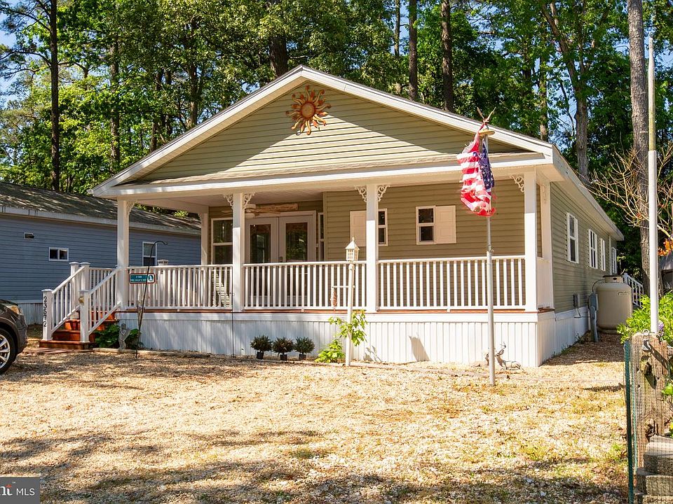 1st image of 23572 Pine Dr #J-140