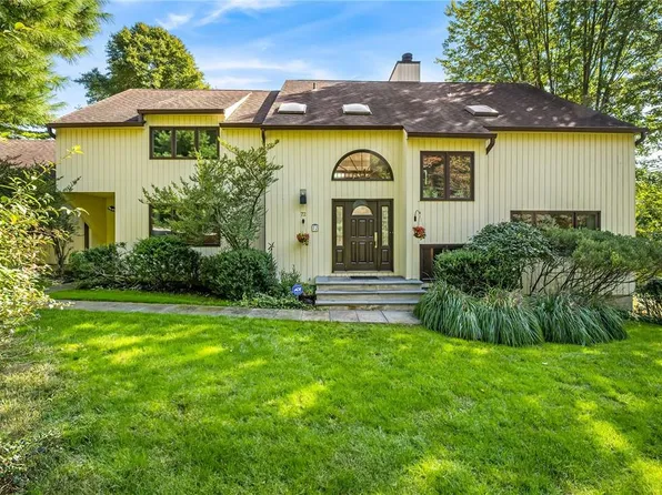 72 N Mountain Drive, Dobbs Ferry, NY 10522