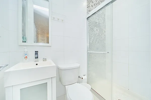 Rented by Living New York | media 17