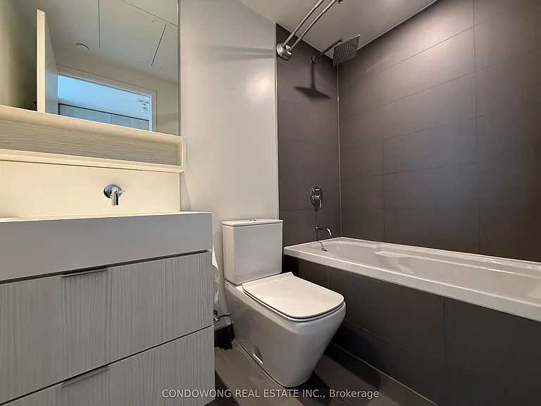 5 Soudan Ave #2112 — Photo 7